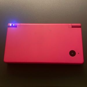 Nintendo DSi Console Pink Handheld System & Battery Charger